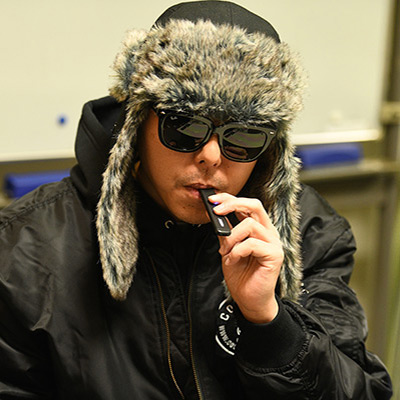 CBDを吸うCHEHON
